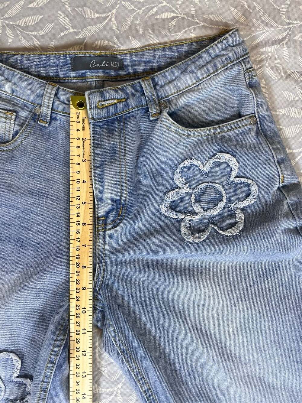 Cali 1850 Floral Embroidered Denim Jeans - Picture 6 of 9